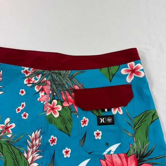 Atlanta Braves Hurley Board Shorts Mens Size 32 Blue Floral Bathing Suit MLB NEW - Picture 10 of 12